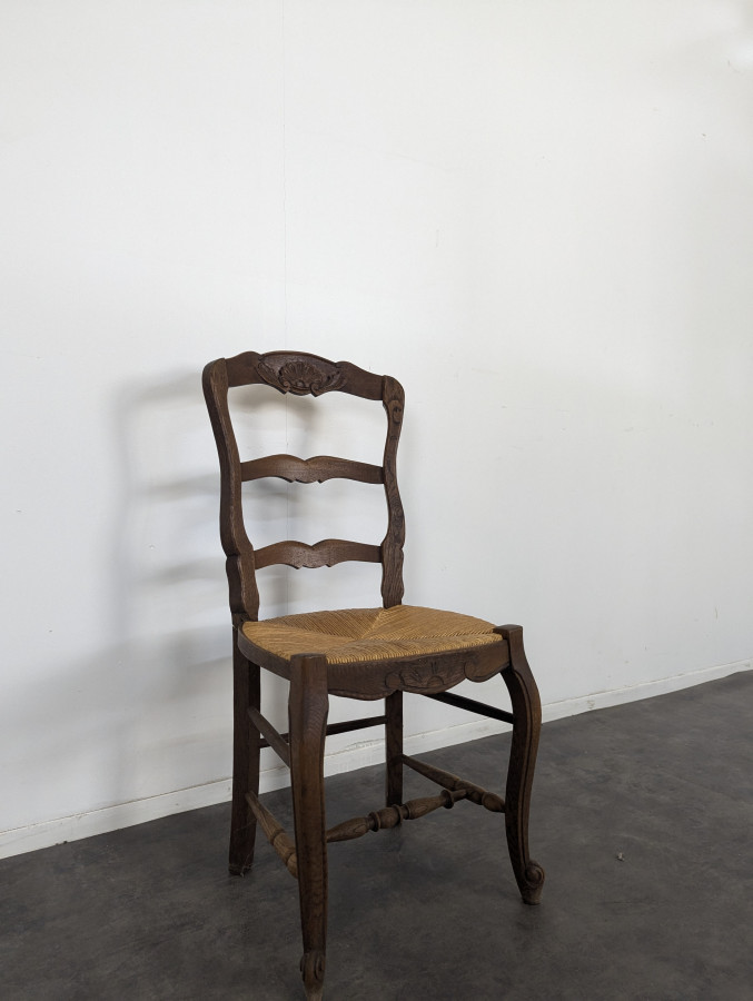 Série de 6 chaises paillées rustique à coquilles