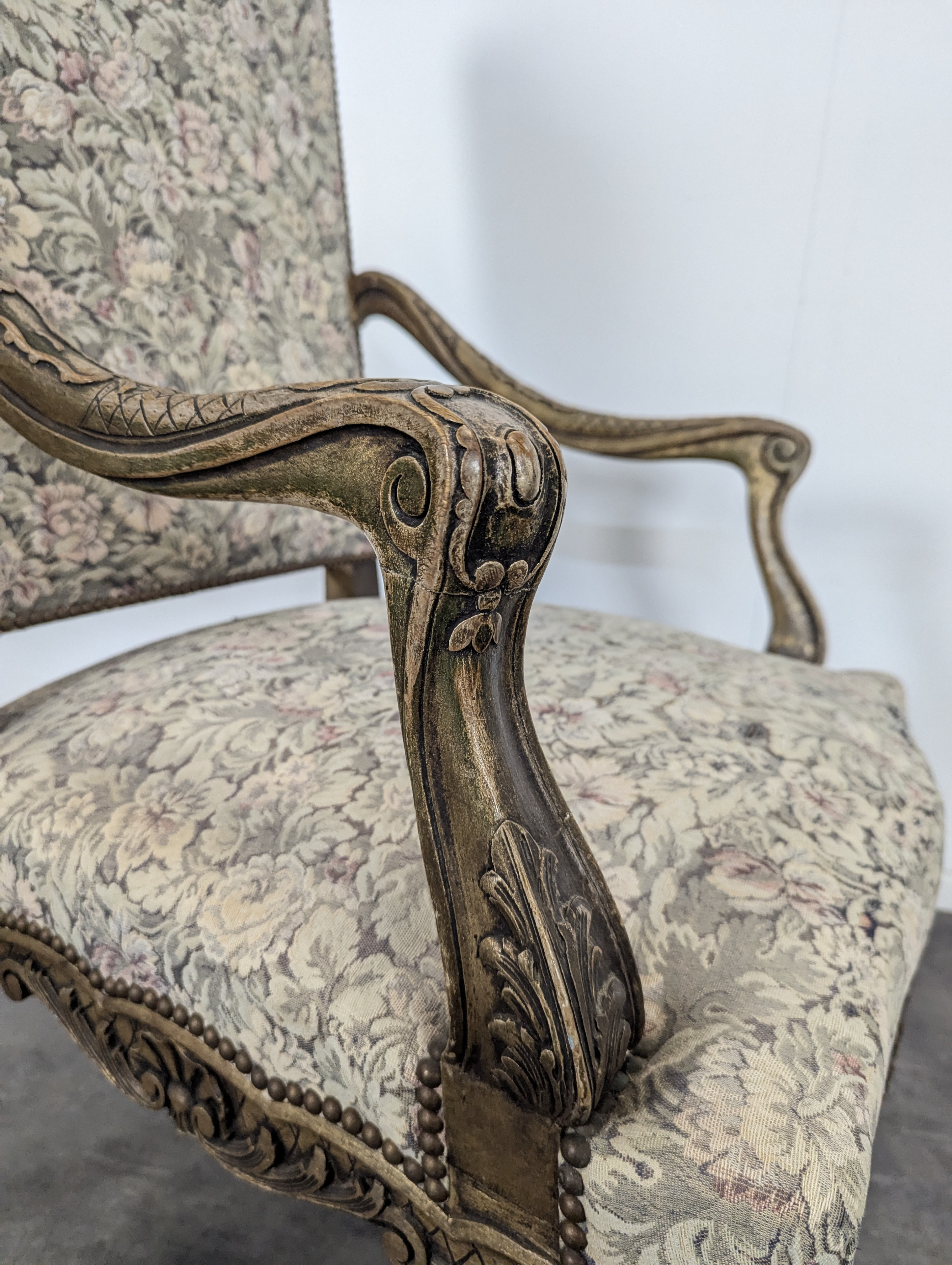 Paire De Fauteuils Style REGENCY En Hêtre Peint Et Patiné Blanc - Antiquité XIXe Siècle