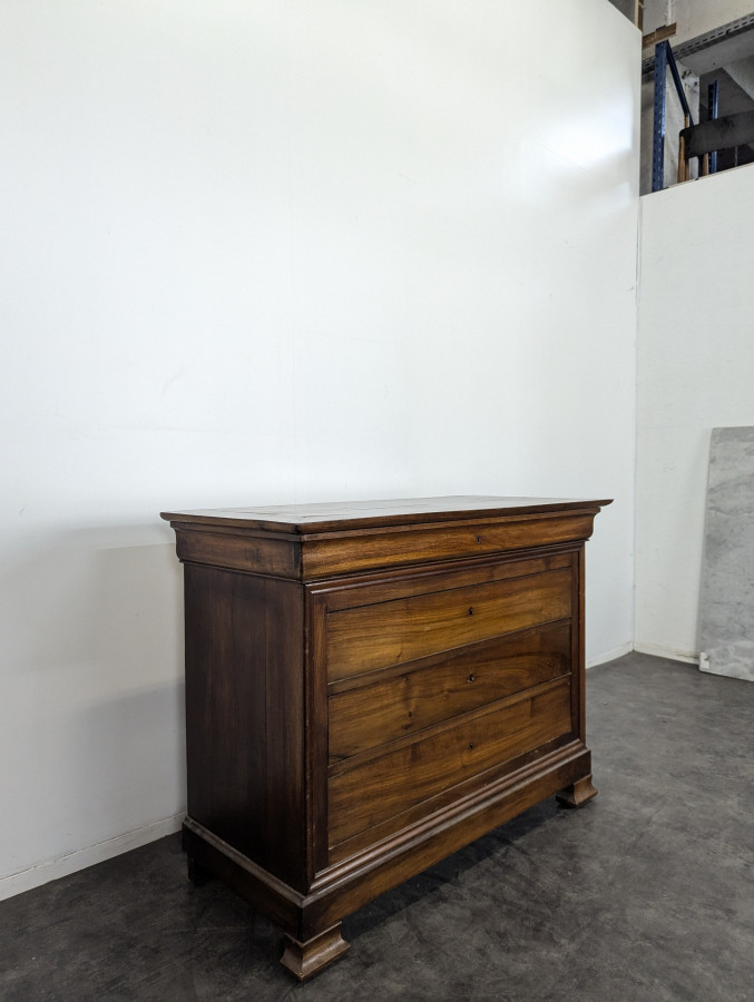 Commode d'époque Louis Philippe en noyer massif