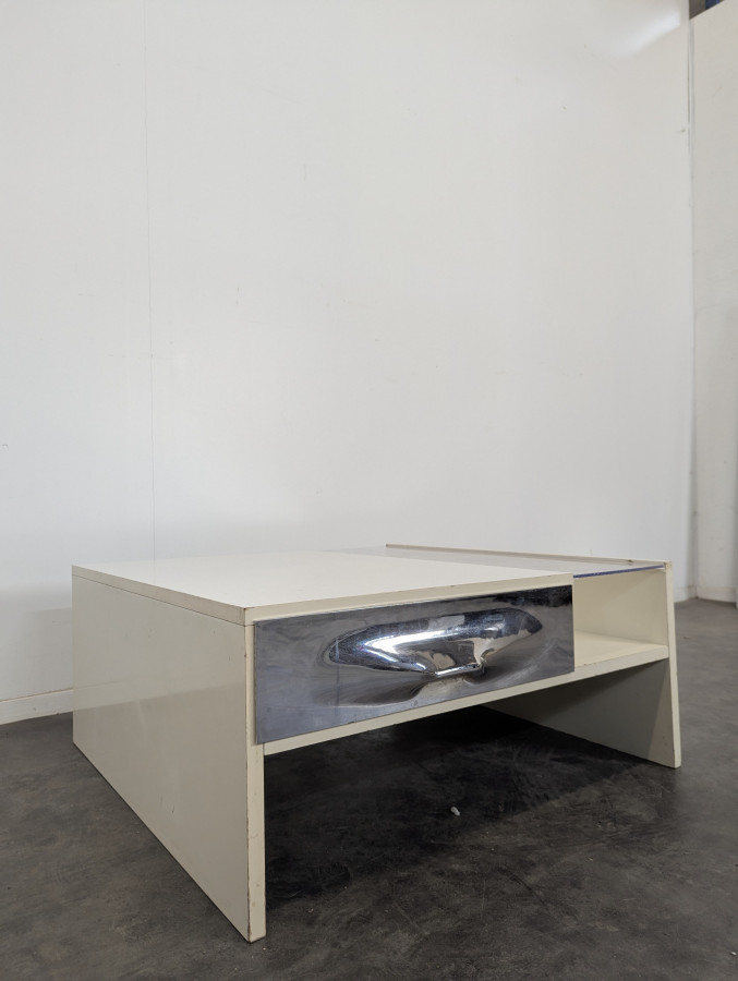 Table basse de Raymond Loewy, édité par DF2000