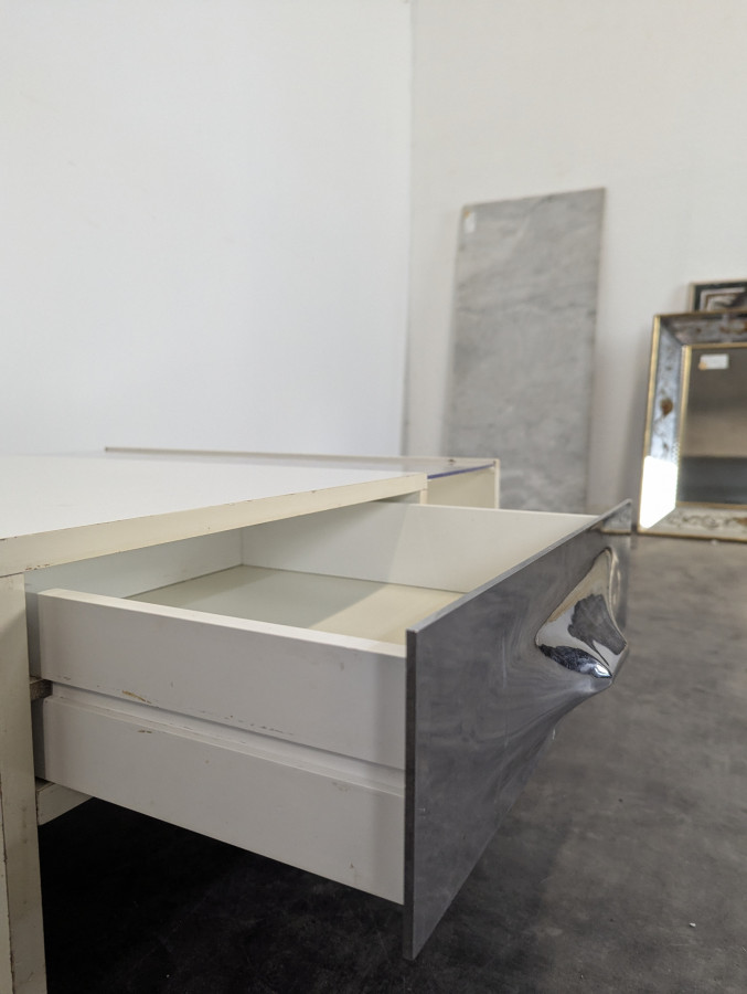 Table basse de Raymond Loewy, édité par DF2000