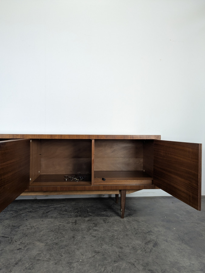 Grande enfilade moderniste en teck