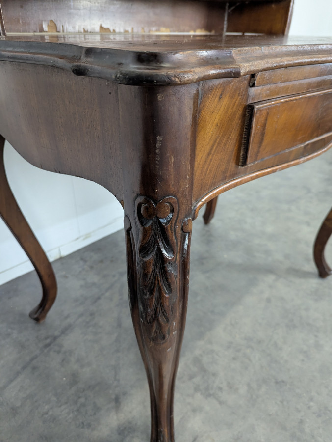 Petit bureau bonheur du jour en acajou