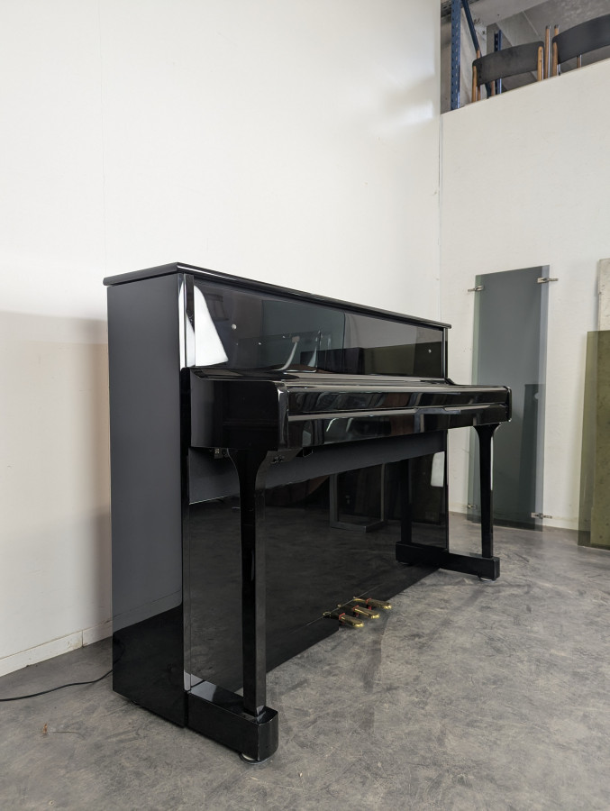 Piano droit Kawai C9S et Ottoman laqué noir