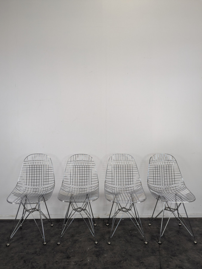 Série de 4 chaises wire chair Eames