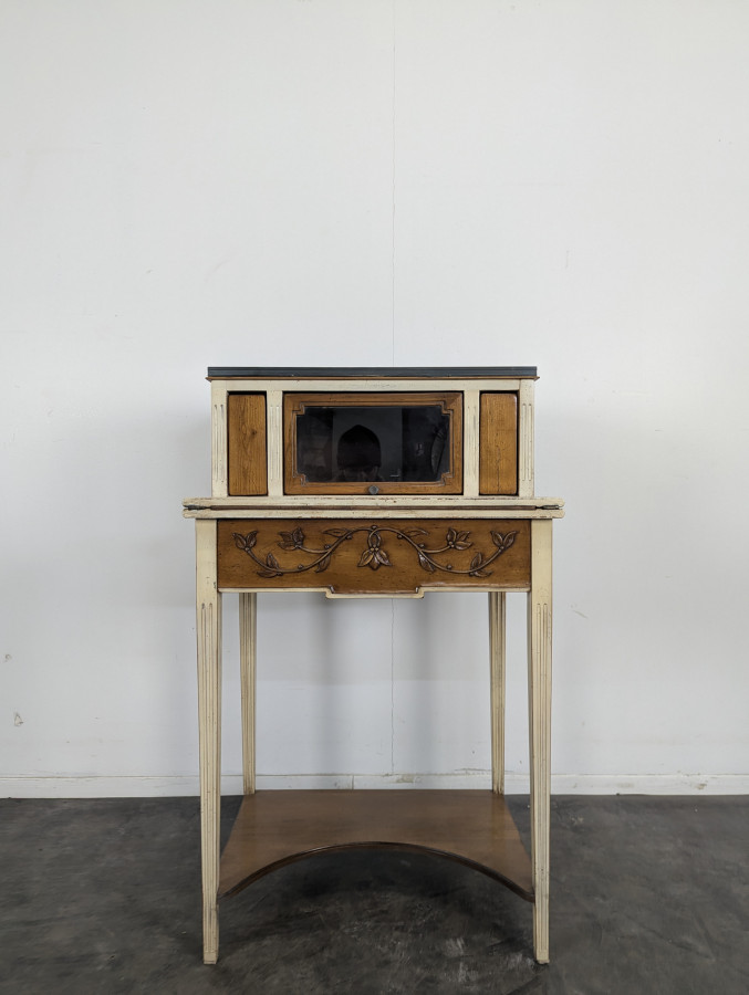 Bureau de dame Bonheur du jour cérusé et réchampi néo-rustique