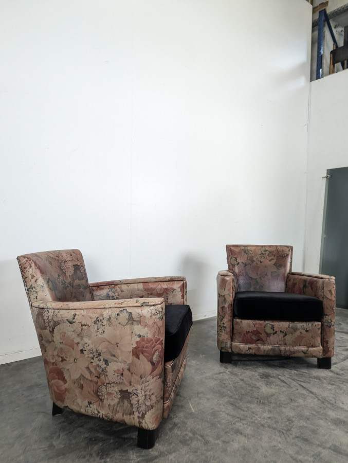 Paire de fauteuils Roche Bobois motifs fleuri