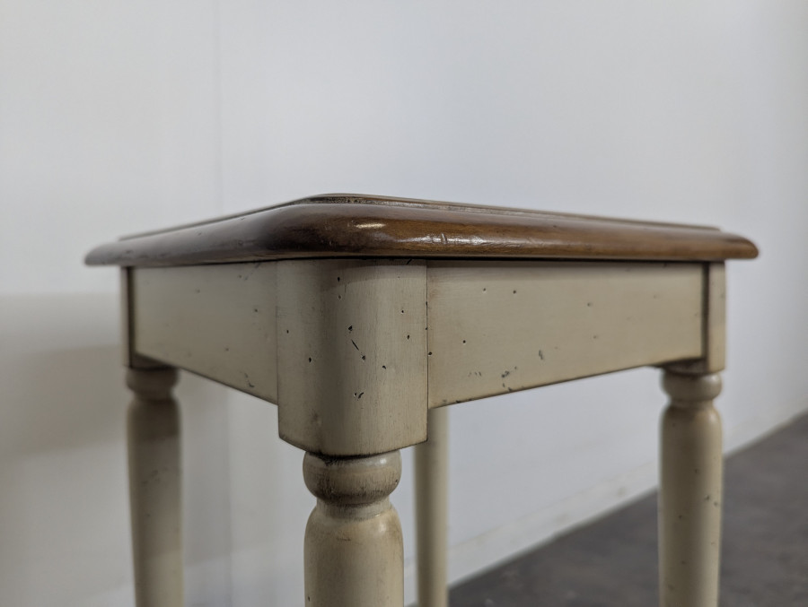 Tabouret laqué et cerusé