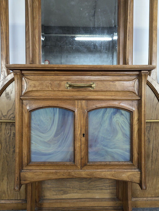 Grand vestiaire Art Nouveau dans le style de Vand de Velde