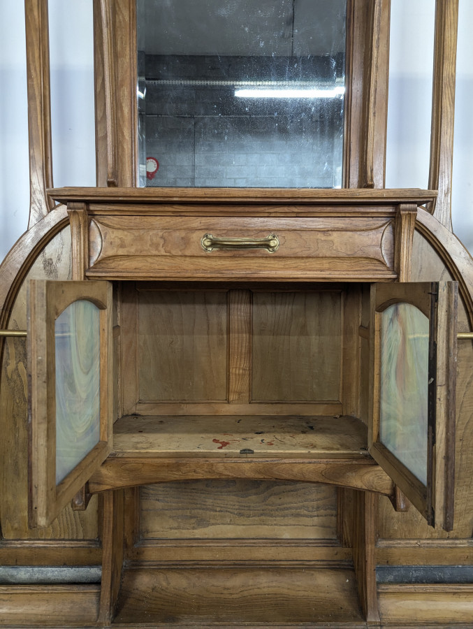 Grand vestiaire Art Nouveau dans le style de Vand de Velde