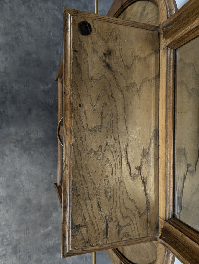 Grand vestiaire Art Nouveau dans le style de Vand de Velde