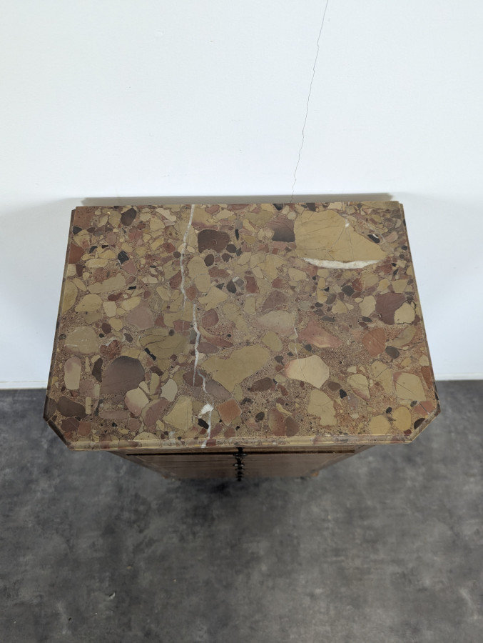Petit chiffonnier en bois de rose de style transition