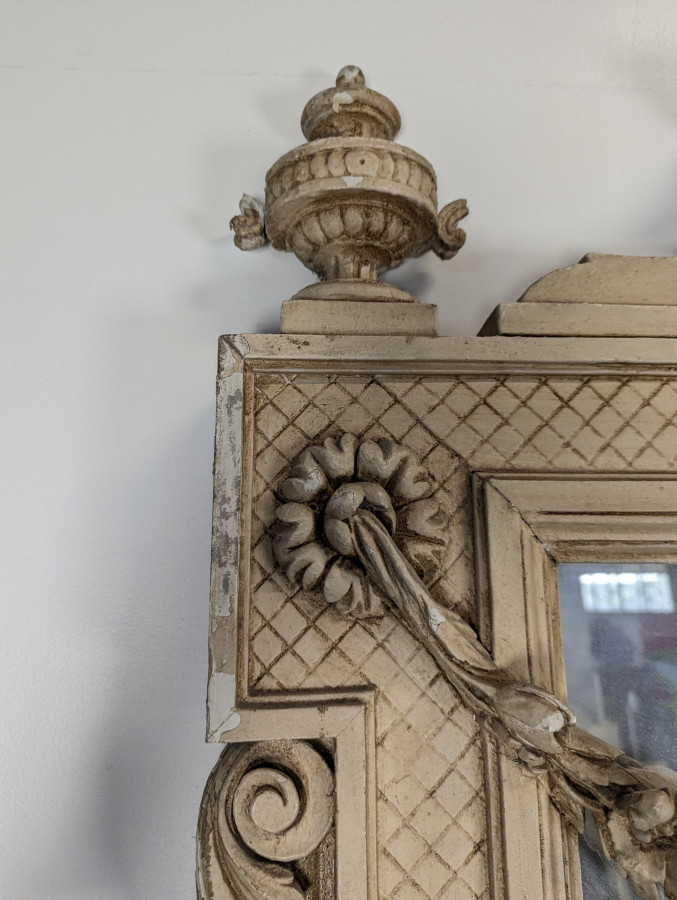 Miroir d'entrée de Château réchampi de style Louis XVI