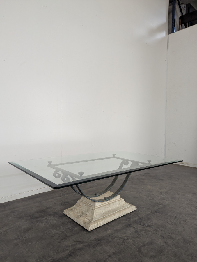 Table basse des années 80 façon travertin plateau en verre