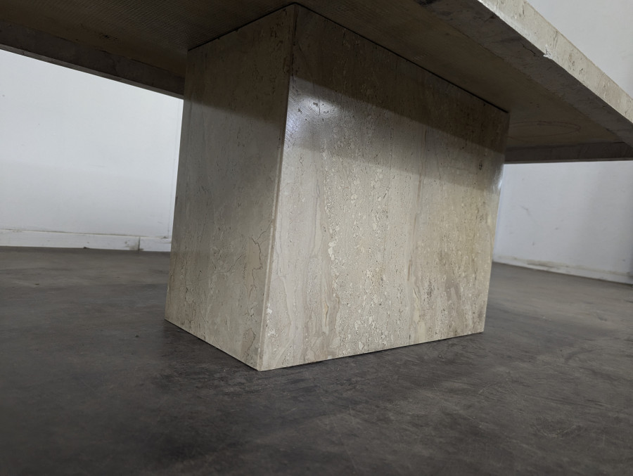 Table basse italienne en travertin