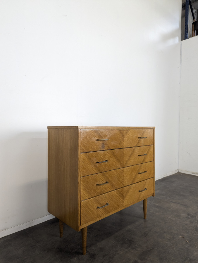 Commode des années 40 époque reconstruction