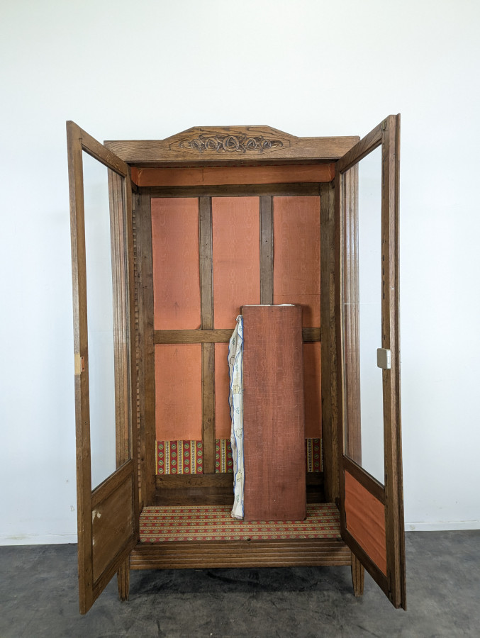Vitrine parisienne époque Reconstruction