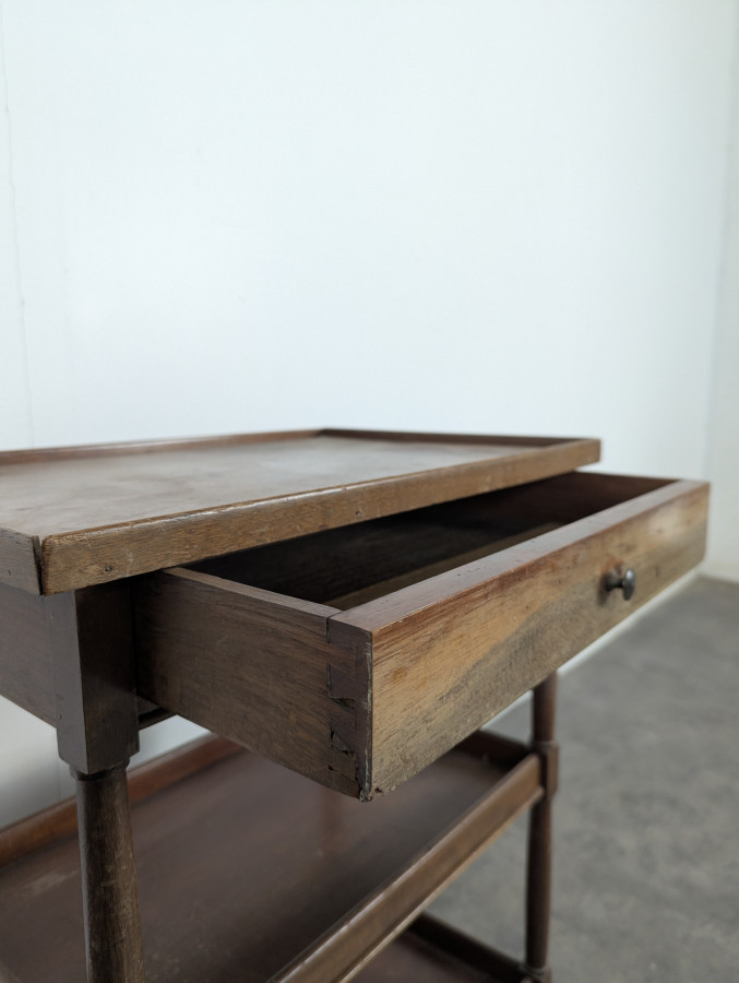 Petite table d'appoint époque Restauration