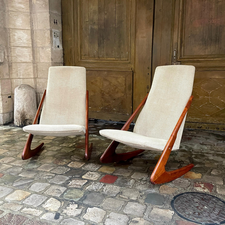 Paire de fauteuils danois modèle Boomerang par Mogens Kold