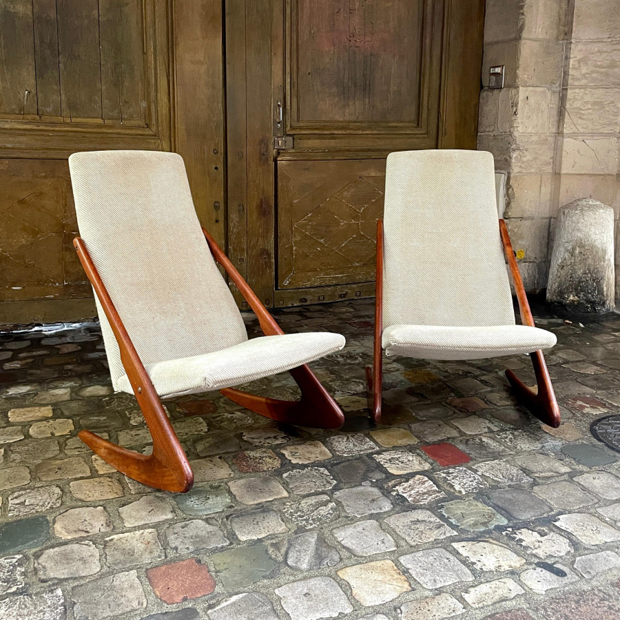 Paire de fauteuils danois modèle Boomerang par Mogens Kold
