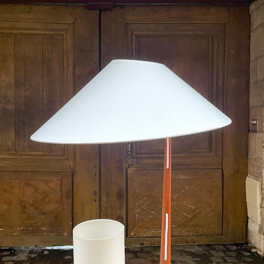 Lampadaire Girafe en Acajou par la Maison Rispal
