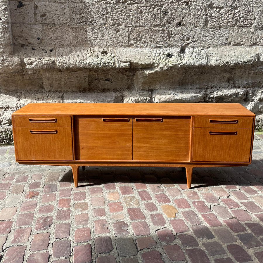 Enfilade scandinave en teck par Sven Ellekaer des années 60