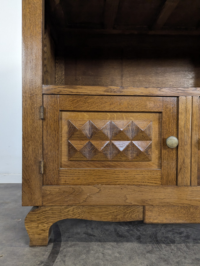 Meuble d'appoint dans l'esprit de Dudouyt