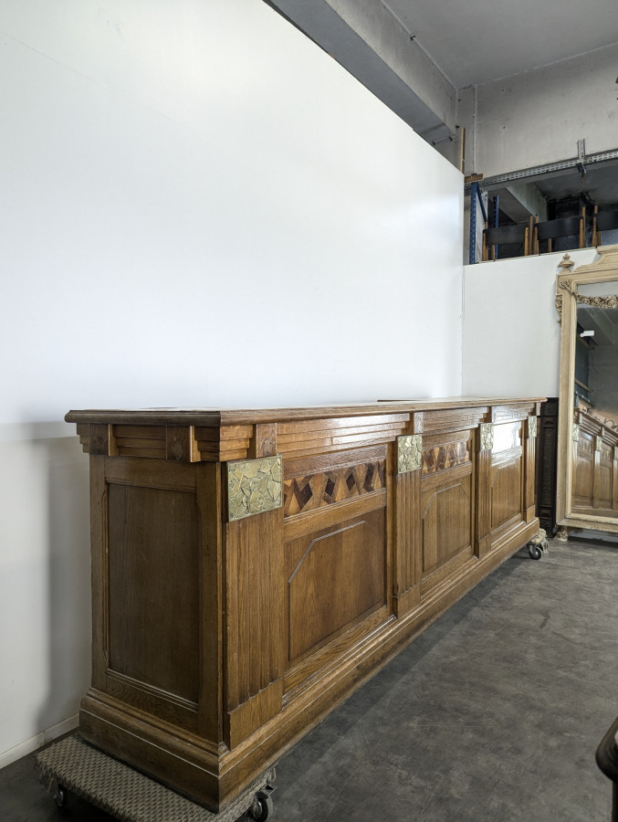 Grand bar comptoir époque Art Déco en chêne massif