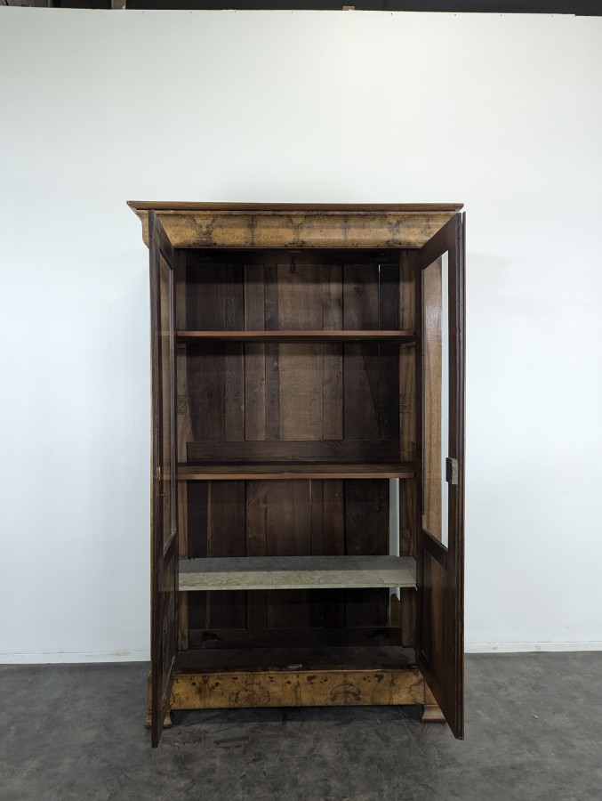 Bibliothèque vitrée époque Louis Philippe en Noyer