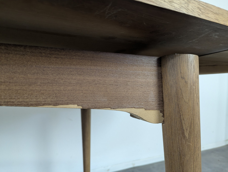 Table scandinave en teck
