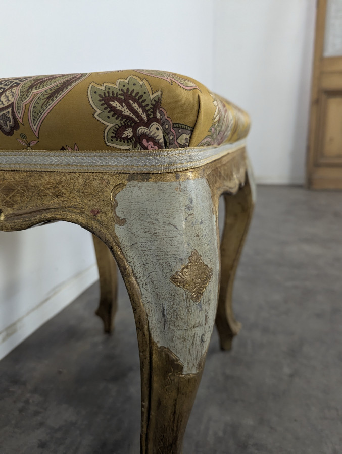 Tabouret en bois doré vénitien