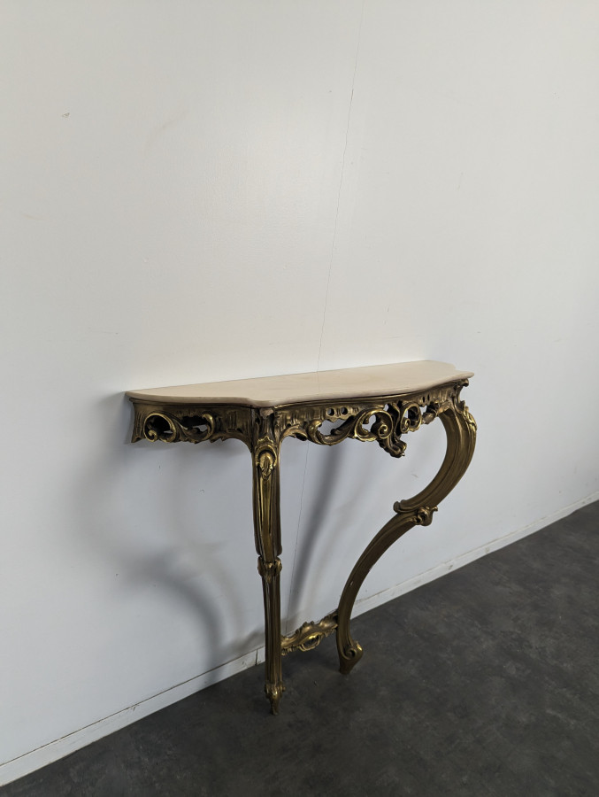 Console en bois doré de style Louis XV