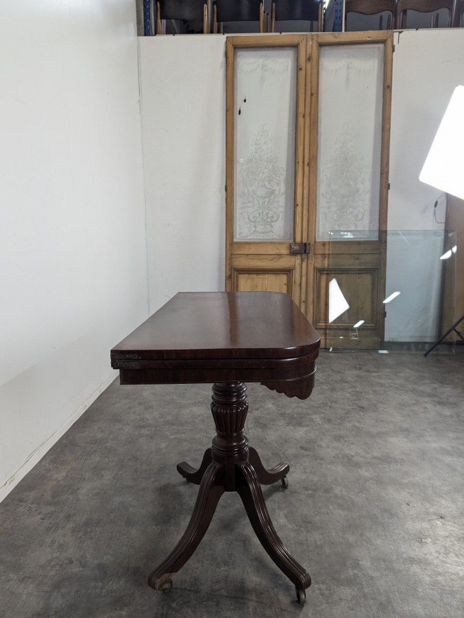 Table à jeux anglaise en acajou