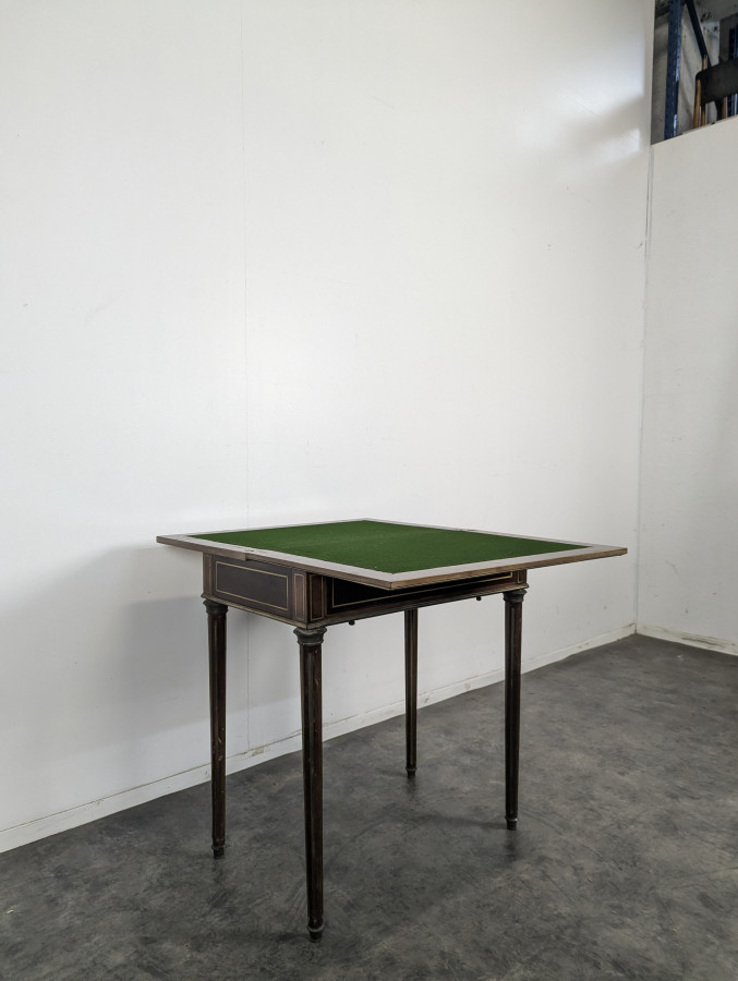 Table à jeux coiffeuse secrétaire de style Louis XVI en acajou