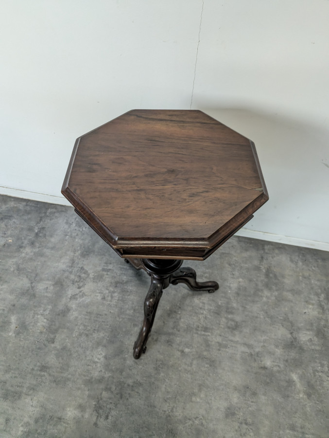 Table travailleuse anglaise en noyer