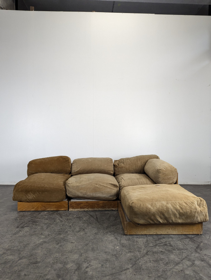Canapé d'angle scandinave à retapisser