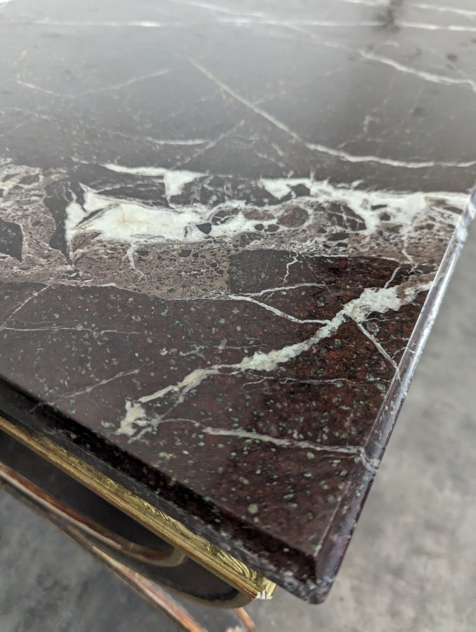 Table basse néoclassique de style Empire