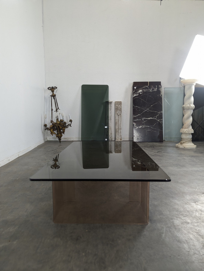 Table basse des années 60 verre et plexiglass