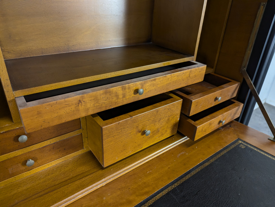 Secrétaire en bois noirci de style Louis Philippe