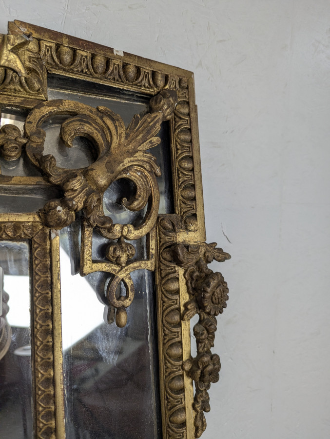 Miroir en bois doré à parecloses époque Napoléon III