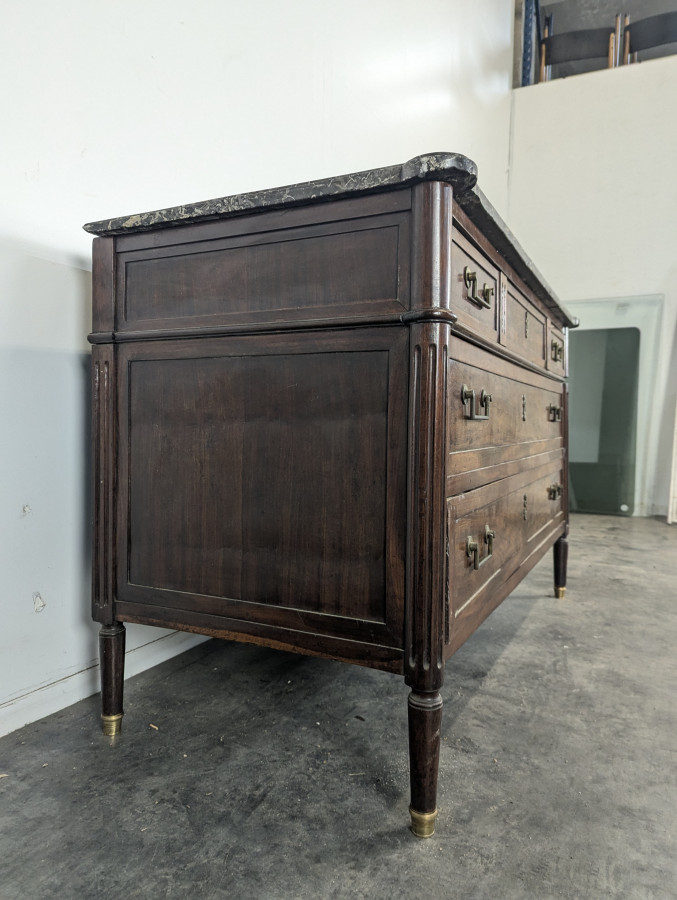 Commode d'époque Louis XVI en Acajou