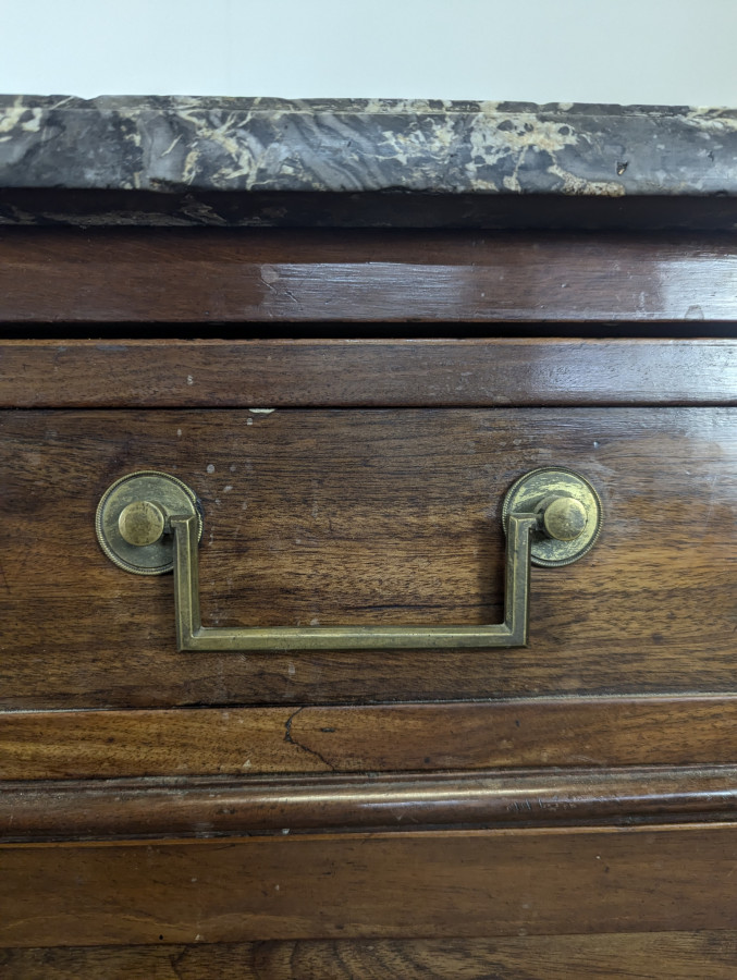 Commode d'époque Louis XVI en Acajou