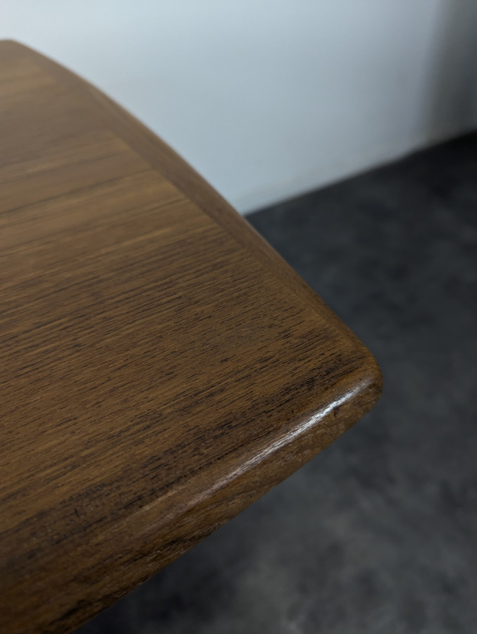 Table basse GJ106 en teck Grete Jalk pour Glostrup