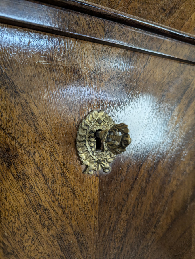 Secrétaire de style Louis Philippe en Acajou flammé