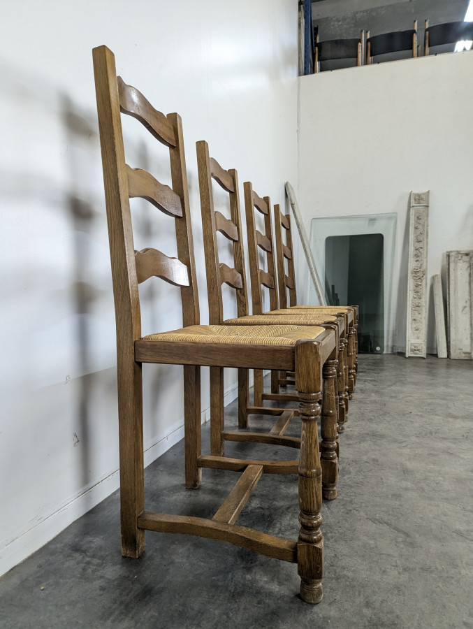 Série de 4 chaises paillées