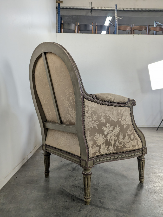 Paire de Bergères réchampies de style Louis XVI