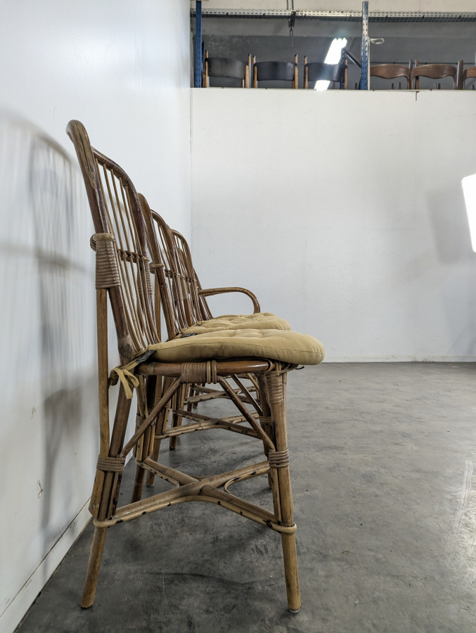 Série de 3 chaises et un fauteuil en Rotin