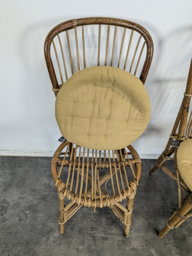 Série de 3 chaises et un fauteuil en Rotin
