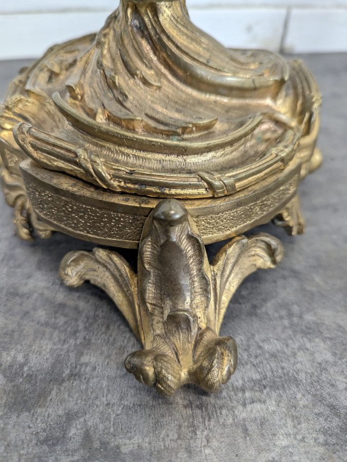 Paire de Bougeoirs ou Candélabres en Bronze doré