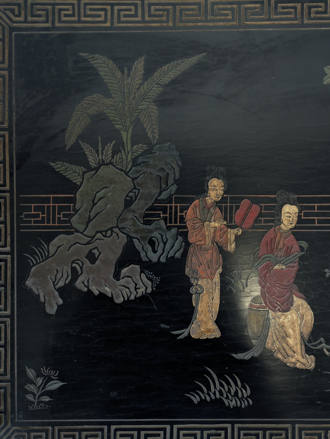 Table basse Chinoise en laque de Coromandel